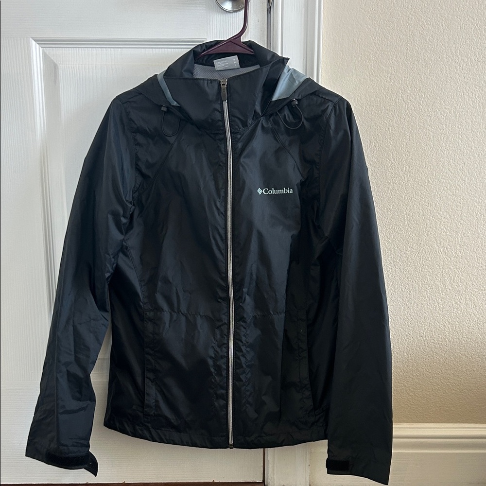 Columbia Black Lightweight Hooded Windbreaker Jacket